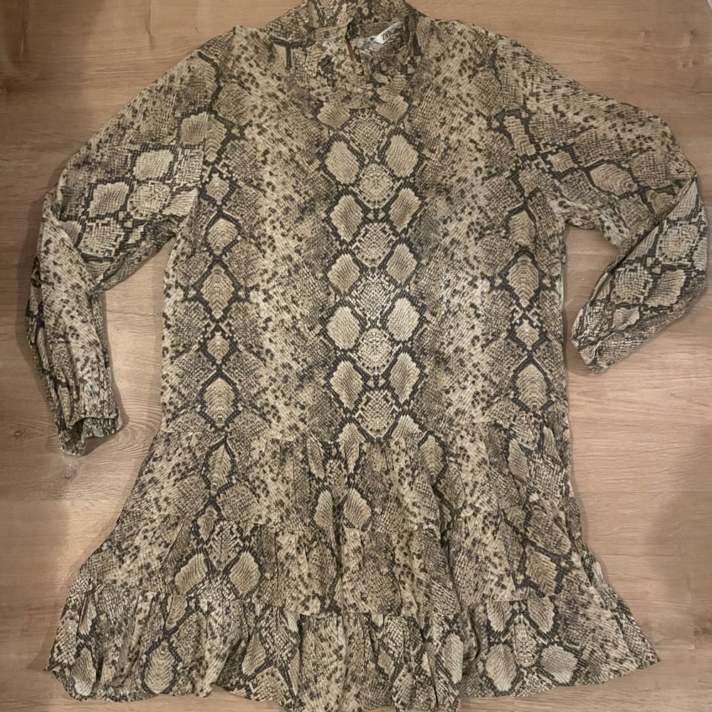 Zara long-sleeved smocked dress in snake print, size L